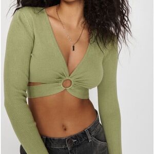 Garage matcha green crop shirt